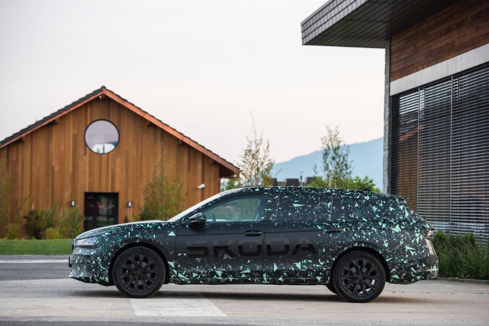 SKODA SUPERB 2024: NOVOS DETALHES E IMAGENS, foto 20