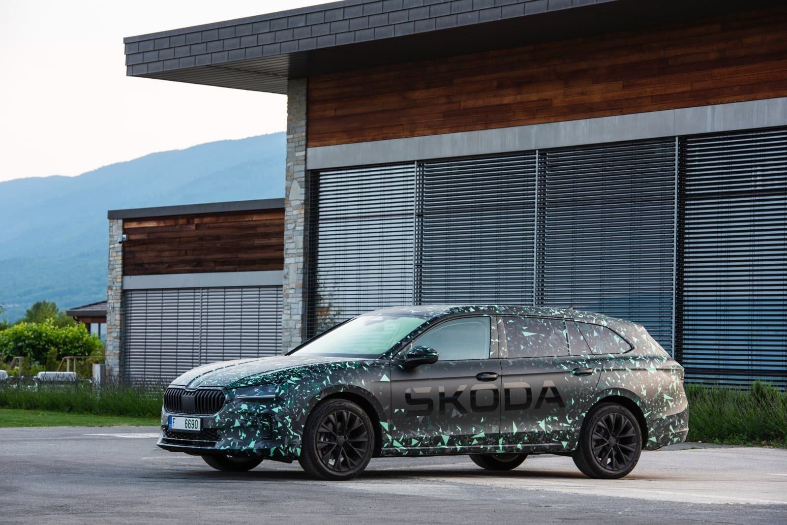 SKODA SUPERB 2024: NOVOS DETALHES E IMAGENS, foto 21