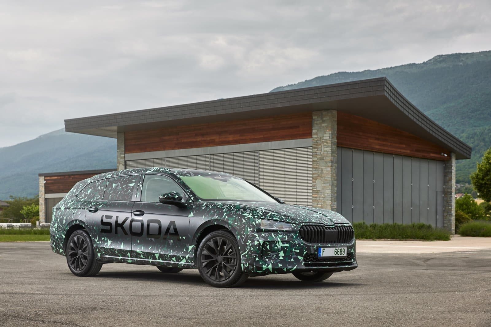 SKODA SUPERB 2024: NOVOS DETALHES E IMAGENS, foto 30