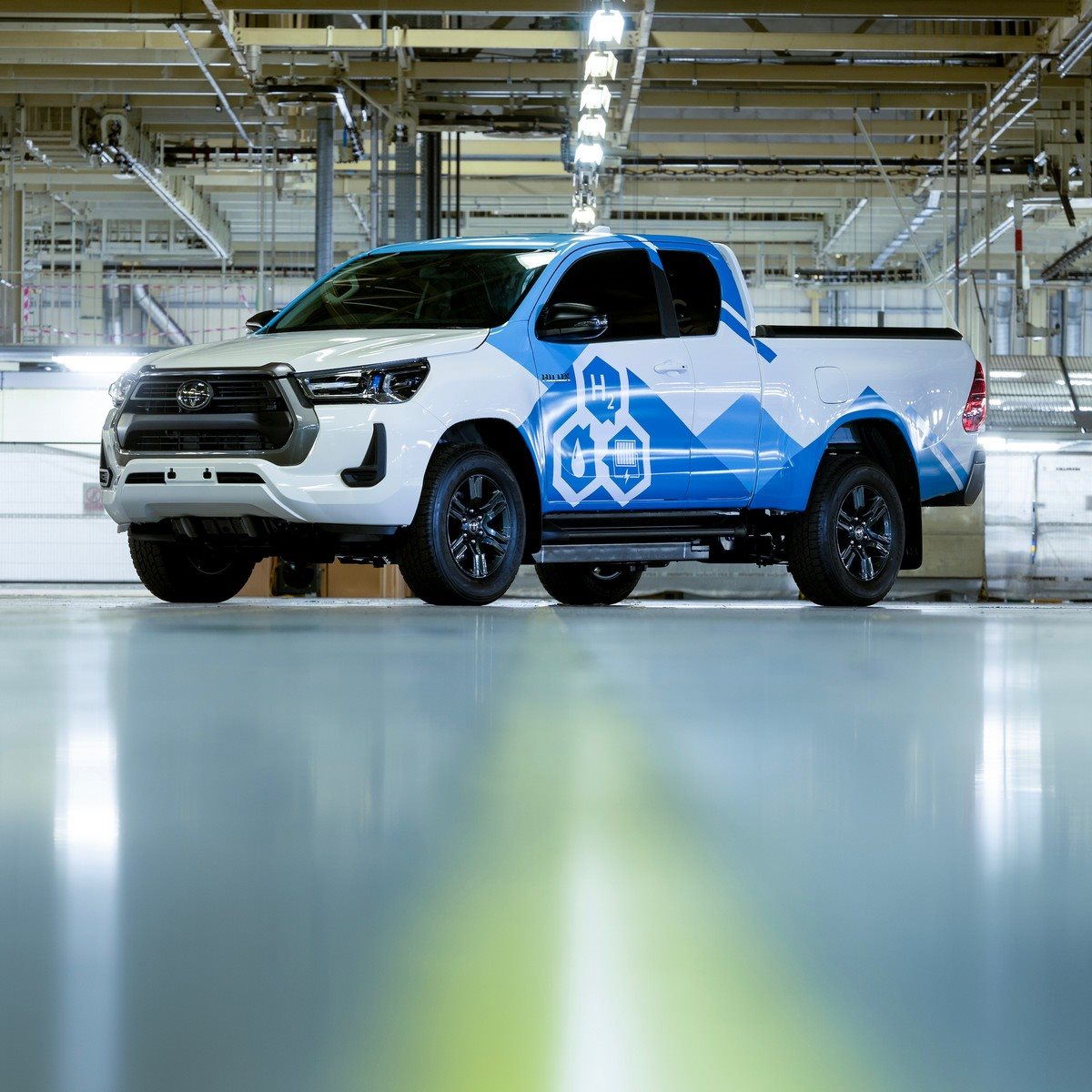 TOYOTA APRESENTA UM PROTÓTIPO DE HILUX COM CÉLULA DE COMBUSTÍVEL DE HIDROGÊNIO, foto 11