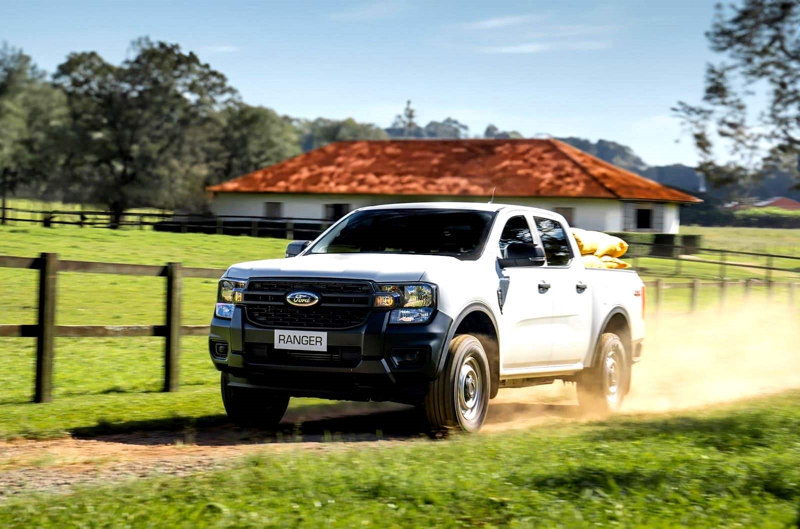 FORD PRO LANÇA AS VERSÕES XL E XLS DA NOVA RANGER COM MOTOR 2.0 E INÉDITA OPÇÃO V6, foto 2