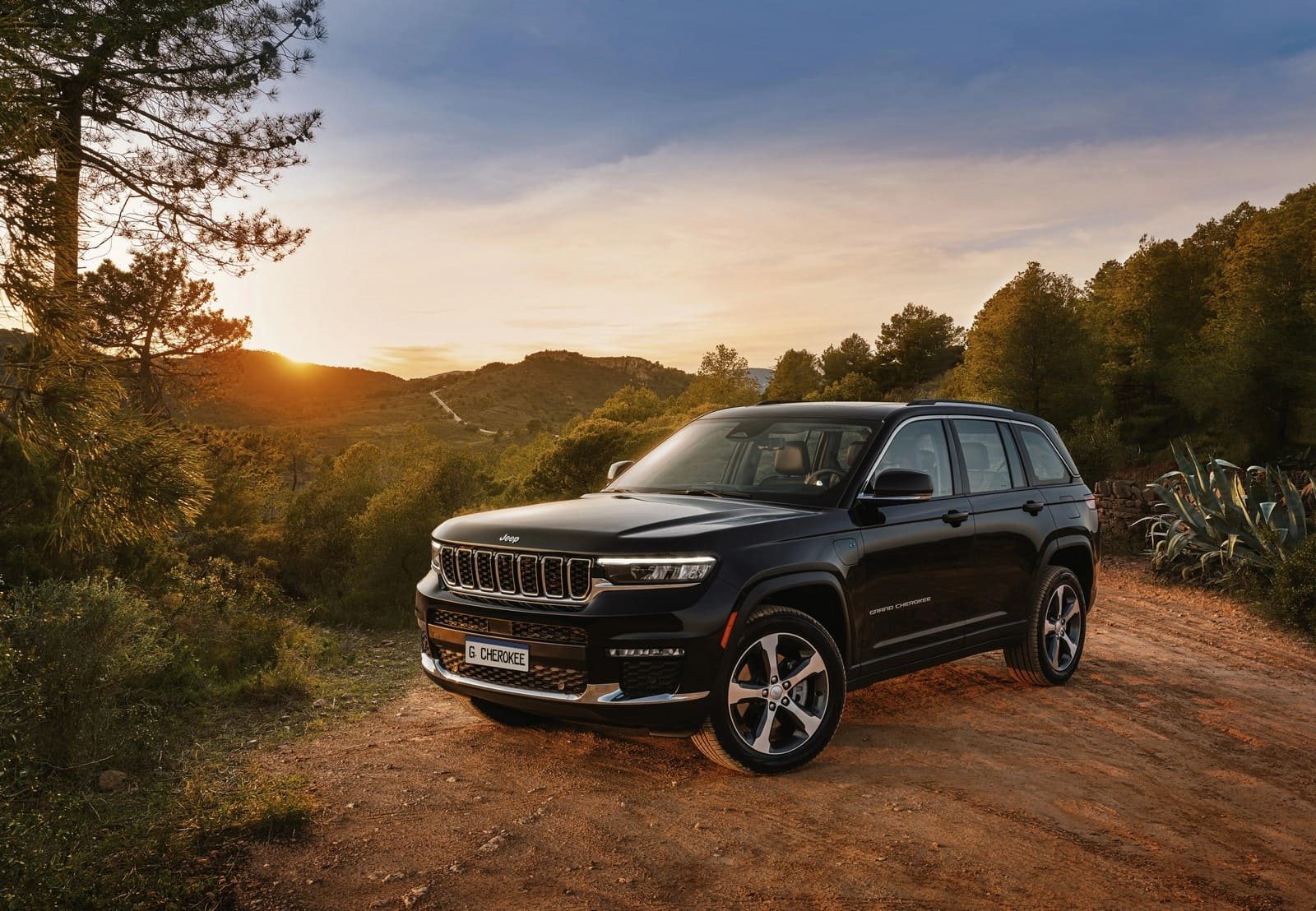 A QUINTA GERAÇÃO DO JEEP GRAND CHEROKEE ESTÁ CHEGANDO AO BRASIL, foto 1