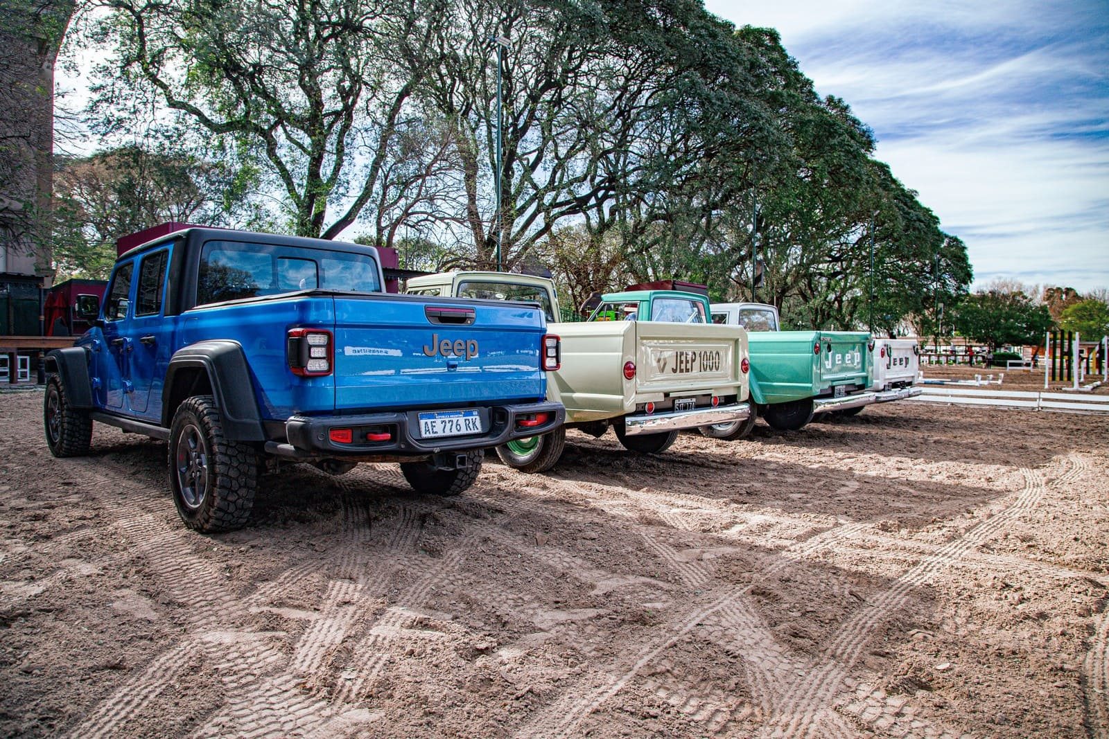 JEEP GLADIATOR: HÁ 60 ANOS COMEÇAVA SUA PRODUÇÃO NA ARGENTINA, foto 2