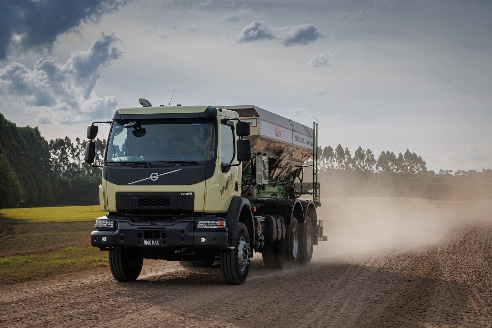 VOLVO VMX MAX AMPLIA O RENDIMENTO NA AGRICULTURA COM MELHOR DESEMPENHO QUE MÁQUINAS TRADICIONAIS, foto 2