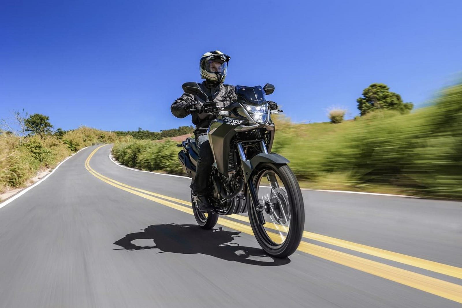 HONDA XRE 300 SAHARA 2024: DESIGN MODERNO COM ESTILO AVENTUREIRO EM UMA PROPOSTA TOTALMENTE INÉDITA AO SEGMENTO, foto 16