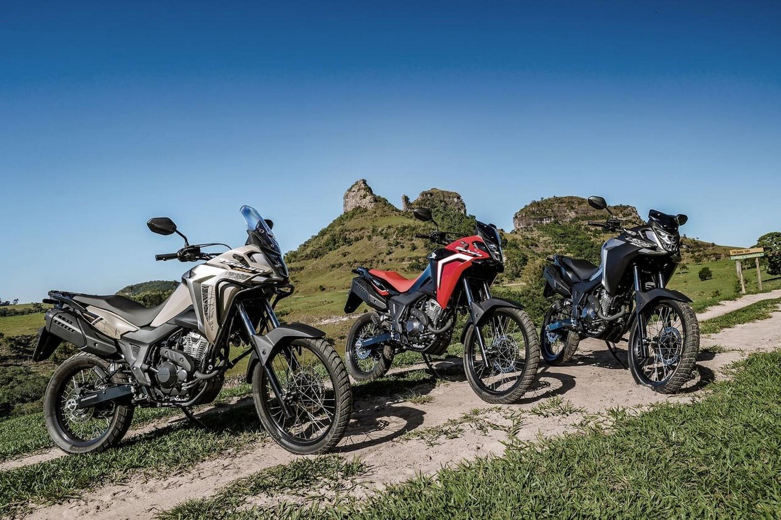 HONDA XRE 300 SAHARA 2024: DESIGN MODERNO COM ESTILO AVENTUREIRO EM UMA PROPOSTA TOTALMENTE INÉDITA AO SEGMENTO, foto 43