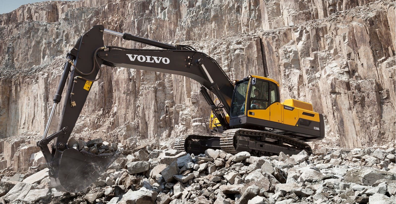 VOLVO LANÇA NOVA ESCAVADEIRA EC350DL, UMA NOVA SOLUÇÃO PARA TRABALHOS PESADOS, foto 2