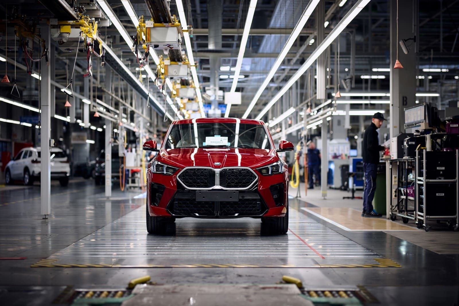 NOVO BMW X2 E SUA VERSÃO 100% ELÉTRICA iX2 COMEÇAM A SER PRODUZIDOS EM REGENSBURG E DESEMBARCAM NO BRASIL EM 2024, foto 19