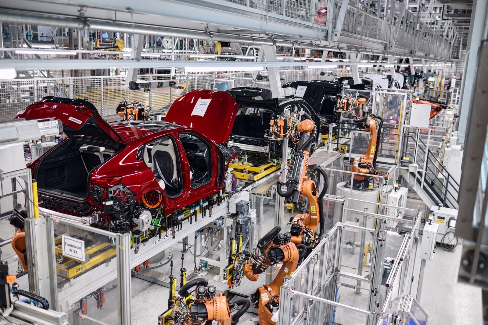 NOVO BMW X2 E SUA VERSÃO 100% ELÉTRICA iX2 COMEÇAM A SER PRODUZIDOS EM REGENSBURG E DESEMBARCAM NO BRASIL EM 2024, foto 34