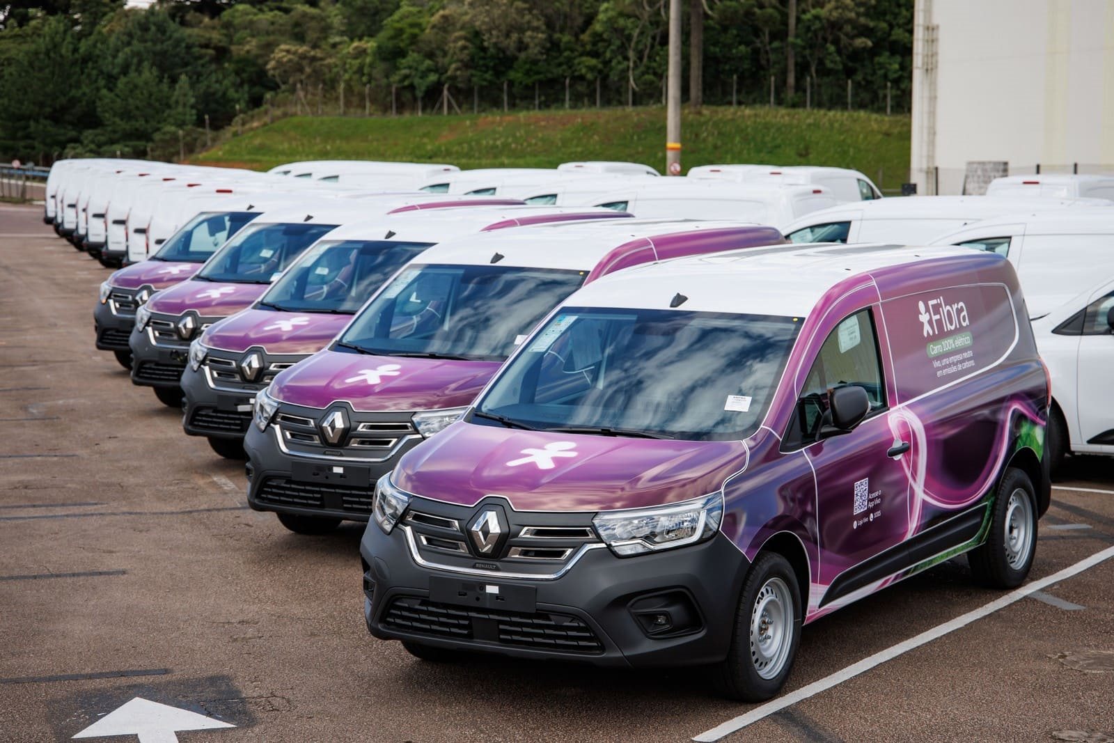 RENAULT VENDE 200 KANGOO E-TECH 100% ELÉTRICOS PARA A VIVO, foto 3