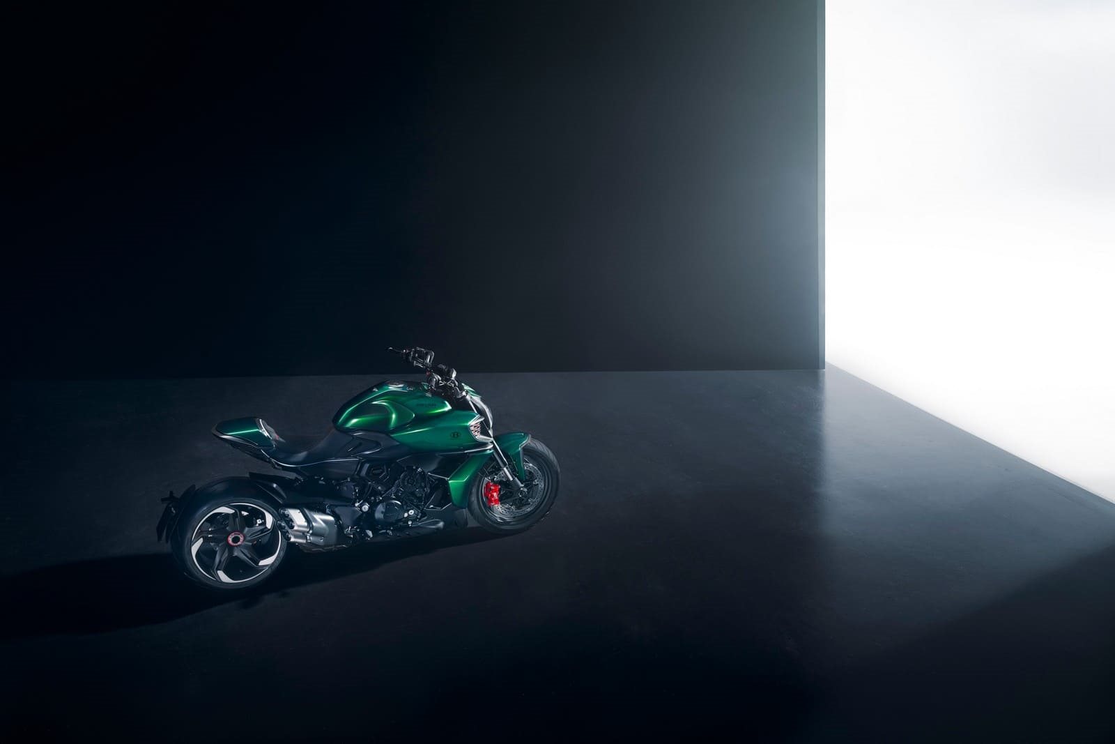 DUCATI DIAVEL RECEBE SÉRIE ESPECIAL EM PARCERIA COM A BENTLEY, foto 4
