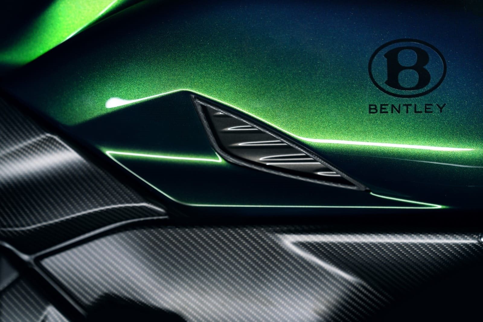 DUCATI DIAVEL RECEBE SÉRIE ESPECIAL EM PARCERIA COM A BENTLEY, foto 6