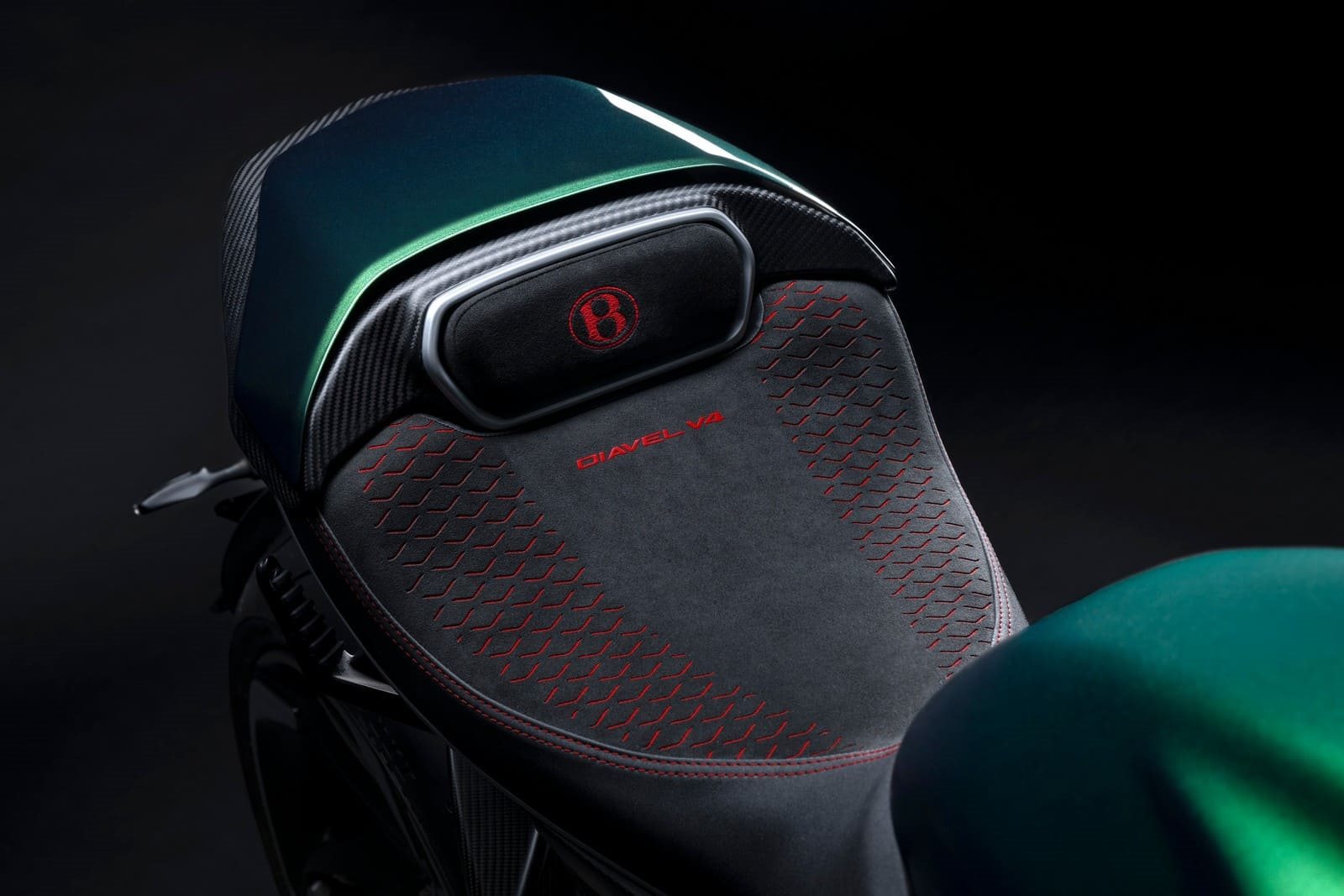 DUCATI DIAVEL RECEBE SÉRIE ESPECIAL EM PARCERIA COM A BENTLEY, foto 7