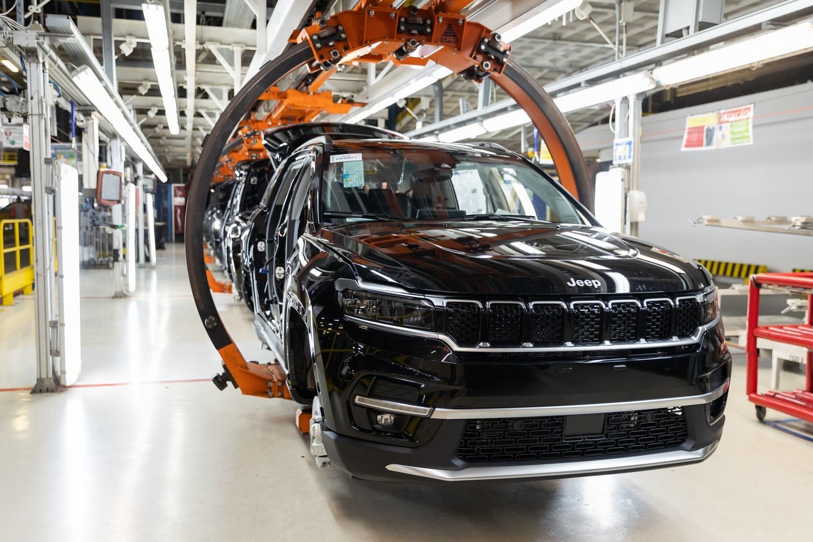 JEEP COMMANDER ALCANÇA A MARCA DE 50 MIL UNIDADES PRODUZIDAS NO NORDESTE, foto 2