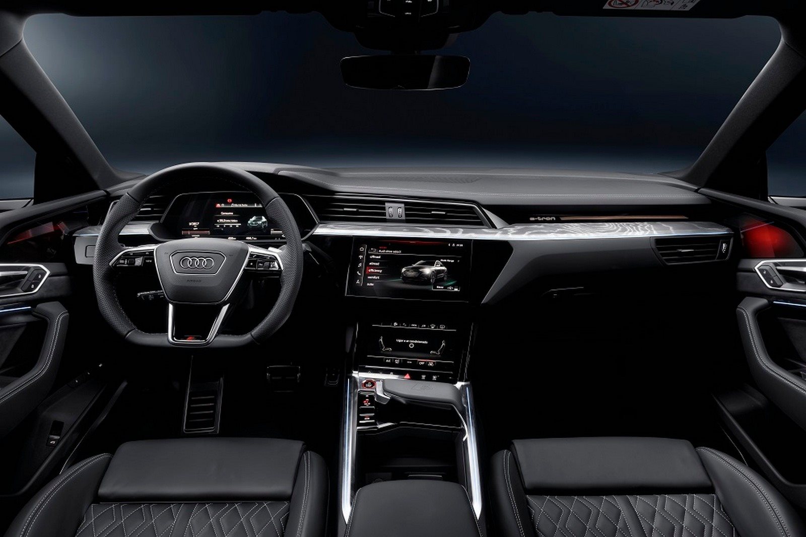 AUDI LANÇA INÉDITO SQ8 SPORTBACK E-TRON NO BRASIL, foto 5