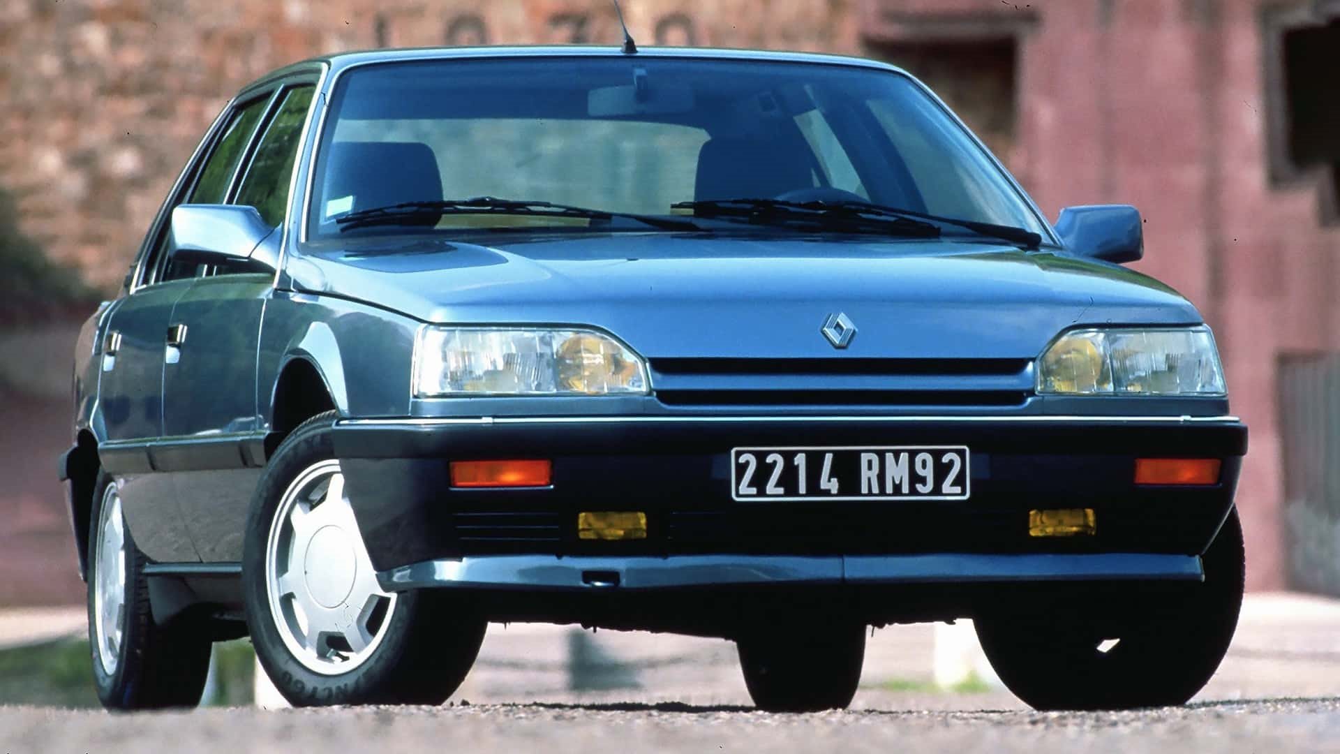 RENAULT 25: NA ÉPOCA FEITO PARA BRIGAR COM AS PROPOSTAS ALEMÃS, foto 4