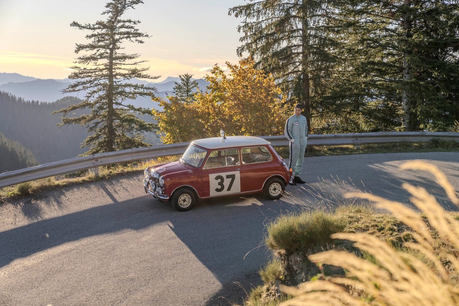 JANEIRO DE 1964: VITÓRIA HISTÓRICA DO CLÁSSICO MINI NO RALLY DE MONTE CARLO, foto 10