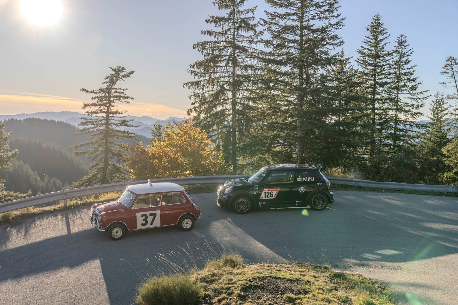 JANEIRO DE 1964: VITÓRIA HISTÓRICA DO CLÁSSICO MINI NO RALLY DE MONTE CARLO, foto 13