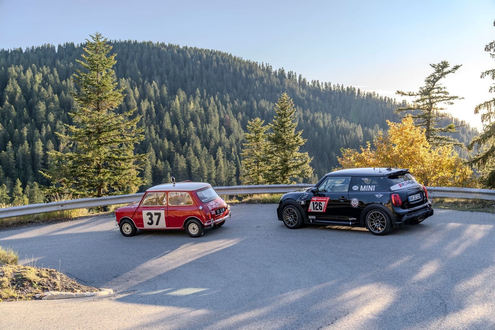 JANEIRO DE 1964: VITÓRIA HISTÓRICA DO CLÁSSICO MINI NO RALLY DE MONTE CARLO, foto 15