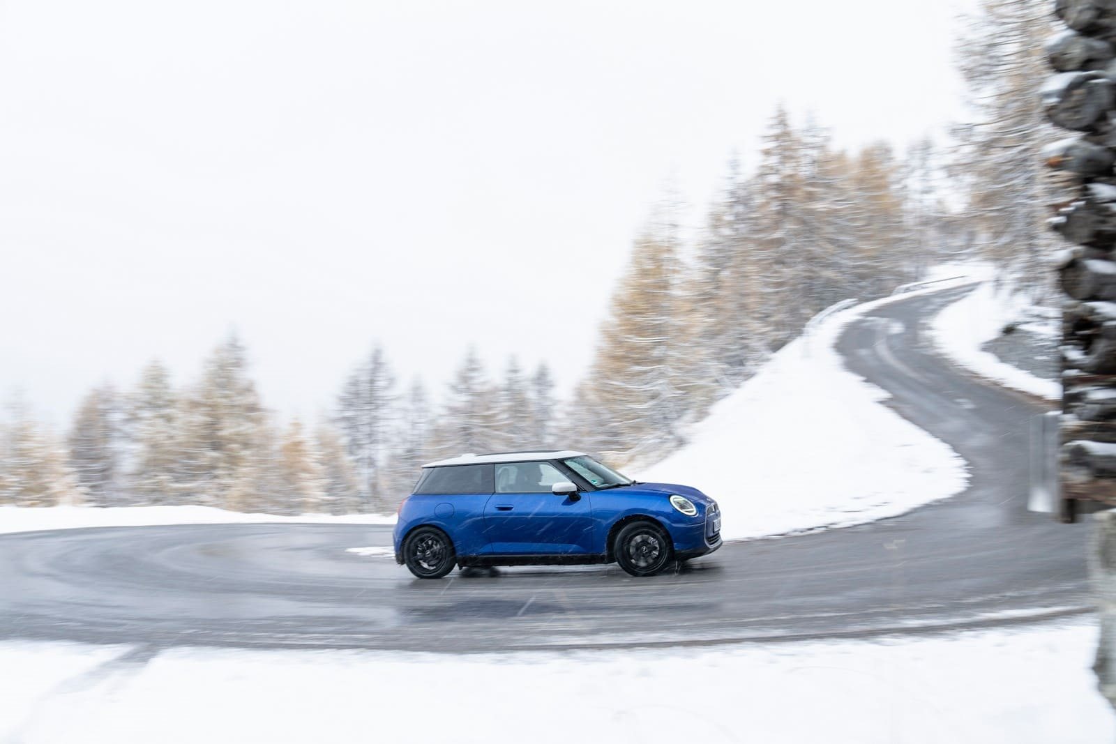 NOVO MINI COOPER SE: CONDUÇÃO DIVERTIDA EM TODO TIPO DE CLIMAS, foto 6