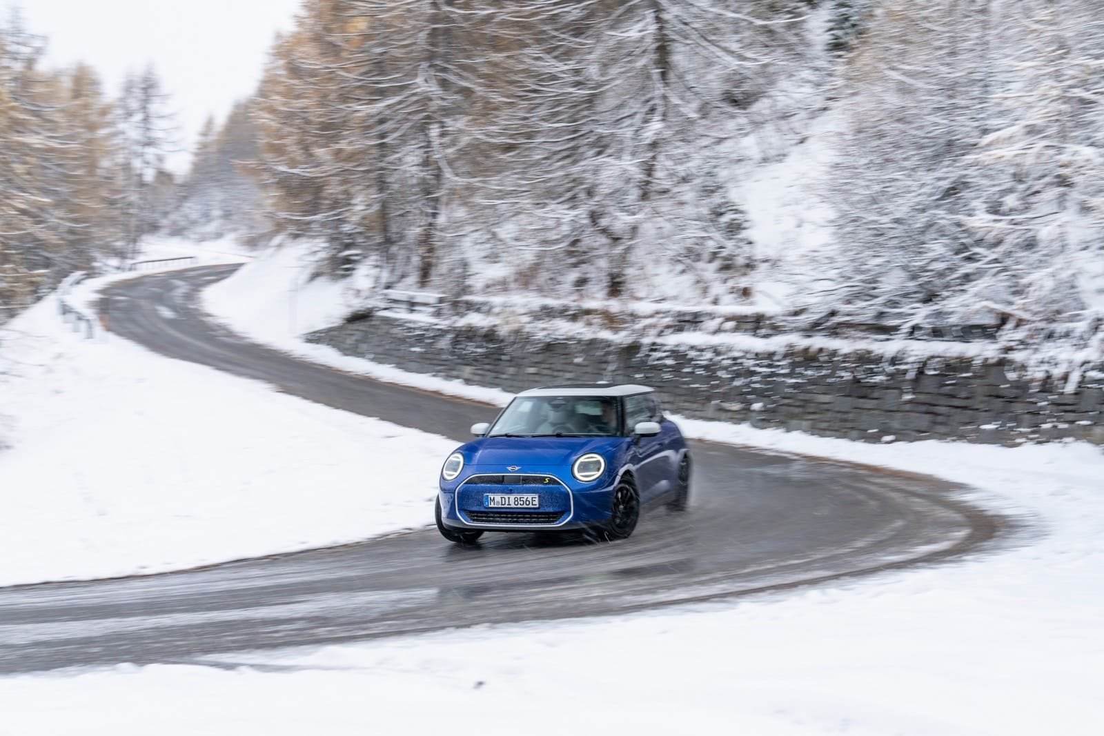 NOVO MINI COOPER SE: CONDUÇÃO DIVERTIDA EM TODO TIPO DE CLIMAS, foto 7