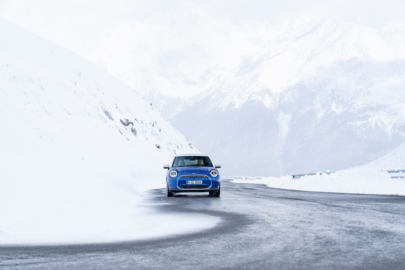 NOVO MINI COOPER SE: CONDUÇÃO DIVERTIDA EM TODO TIPO DE CLIMAS, foto 12