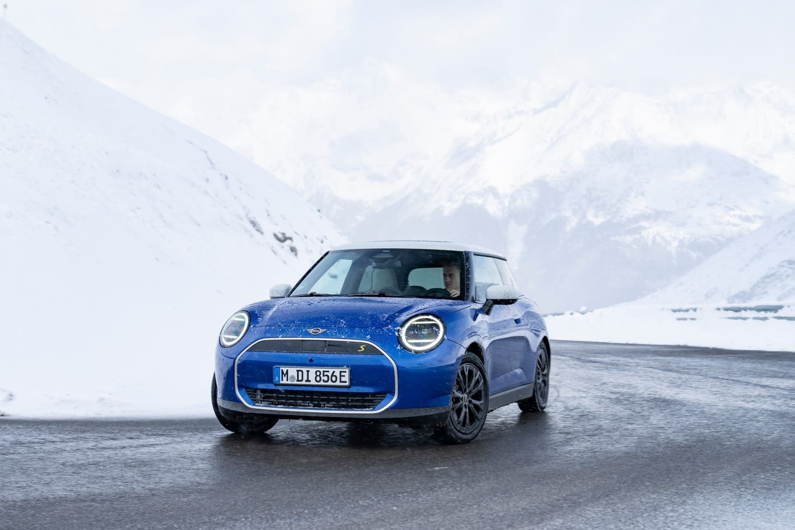 NOVO MINI COOPER SE: CONDUÇÃO DIVERTIDA EM TODO TIPO DE CLIMAS, foto 13