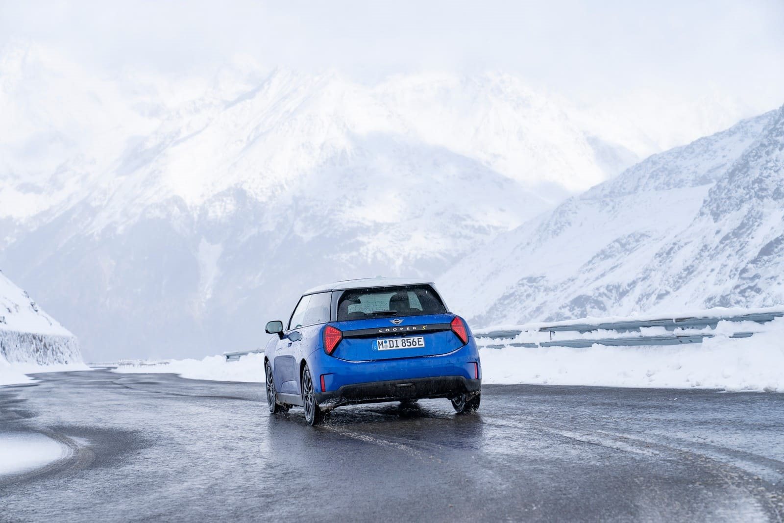 NOVO MINI COOPER SE: CONDUÇÃO DIVERTIDA EM TODO TIPO DE CLIMAS, foto 14