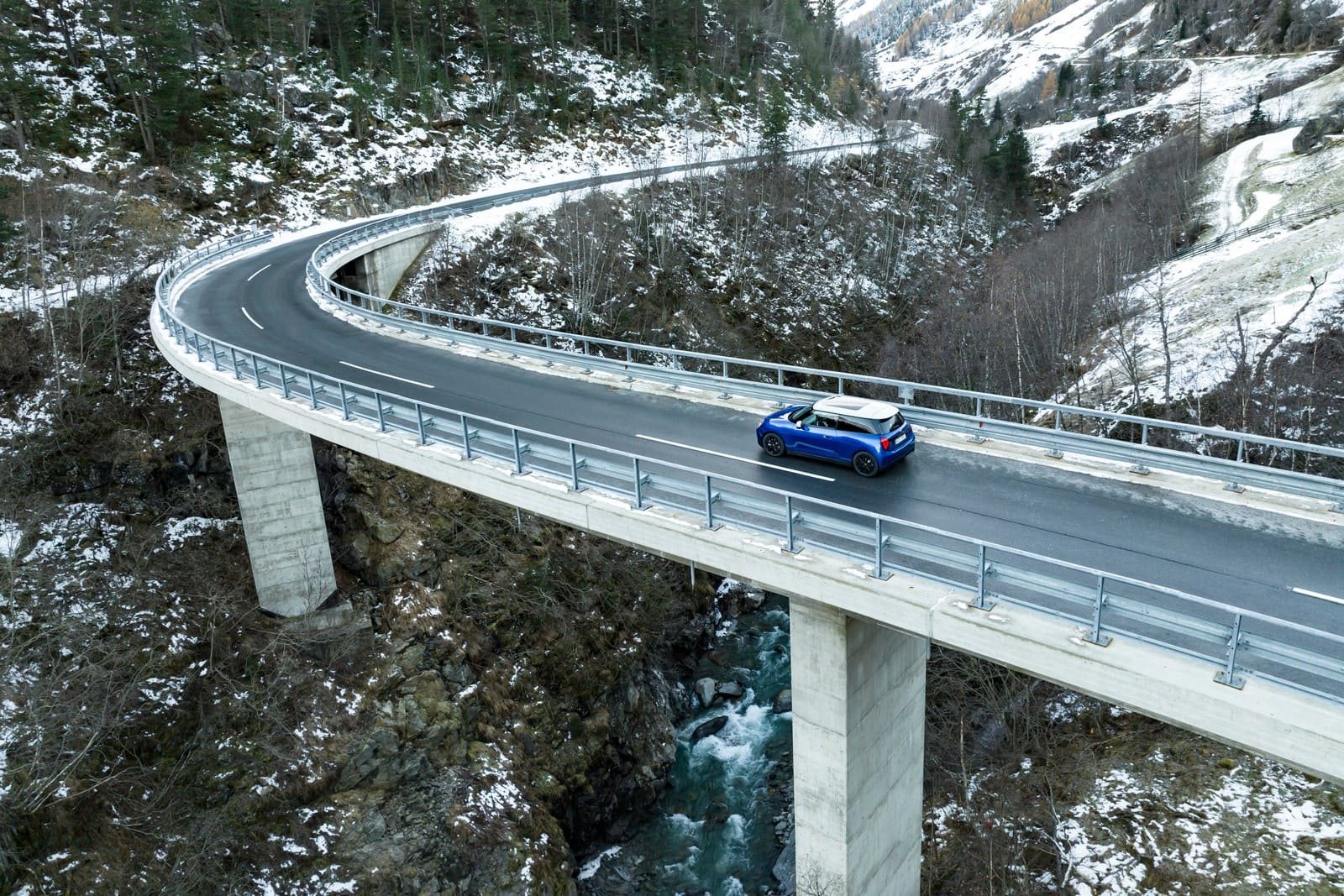 NOVO MINI COOPER SE: CONDUÇÃO DIVERTIDA EM TODO TIPO DE CLIMAS, foto 15