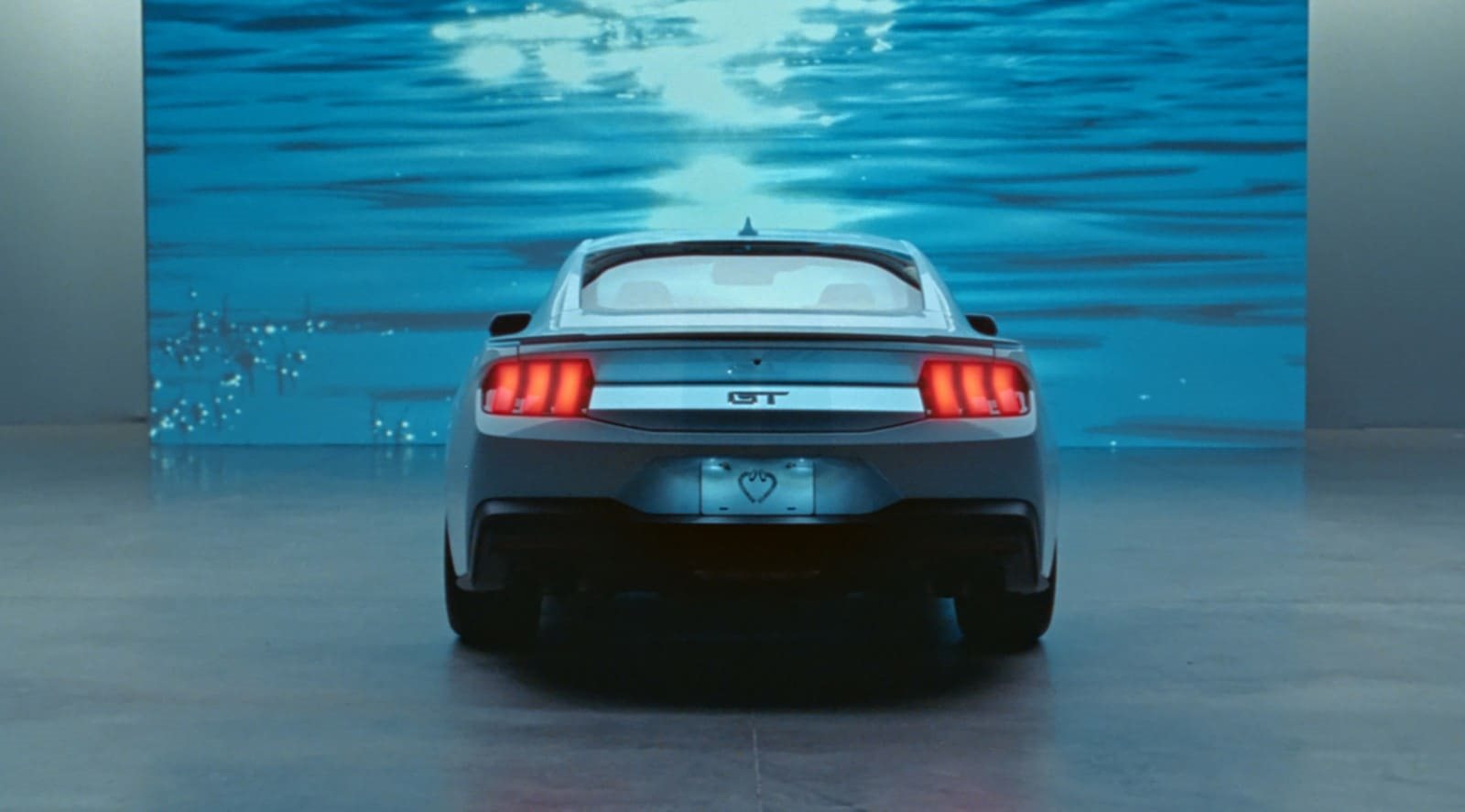 FORD CRIA MUSTANG GT 2024 DOS SONHOS PERSONALIZADO PELA ATRIZ SYDNEY SWEENEY, foto 2