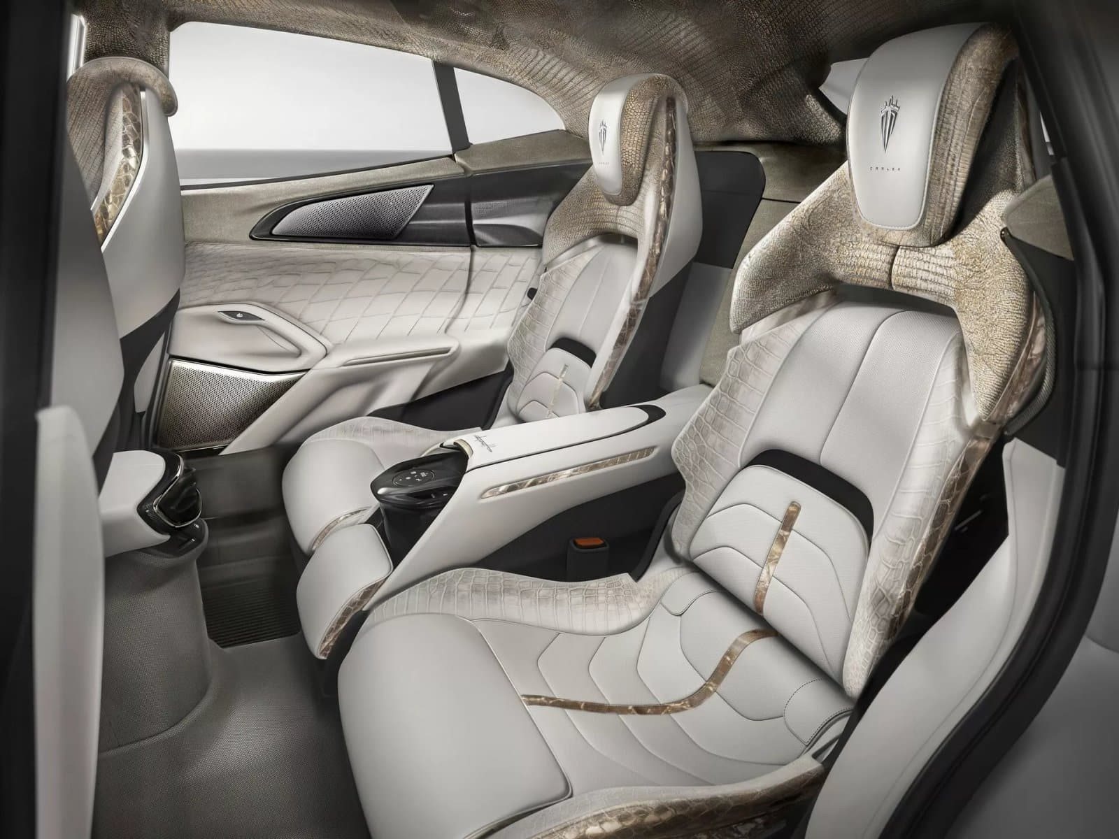 CARLEX DESIGN LANÇA A EDIÇÃO ‘HIMALAYA’ PARA 7 SUVS: MUITO LUXO E EXTRAVAGÂNCIA, foto 12