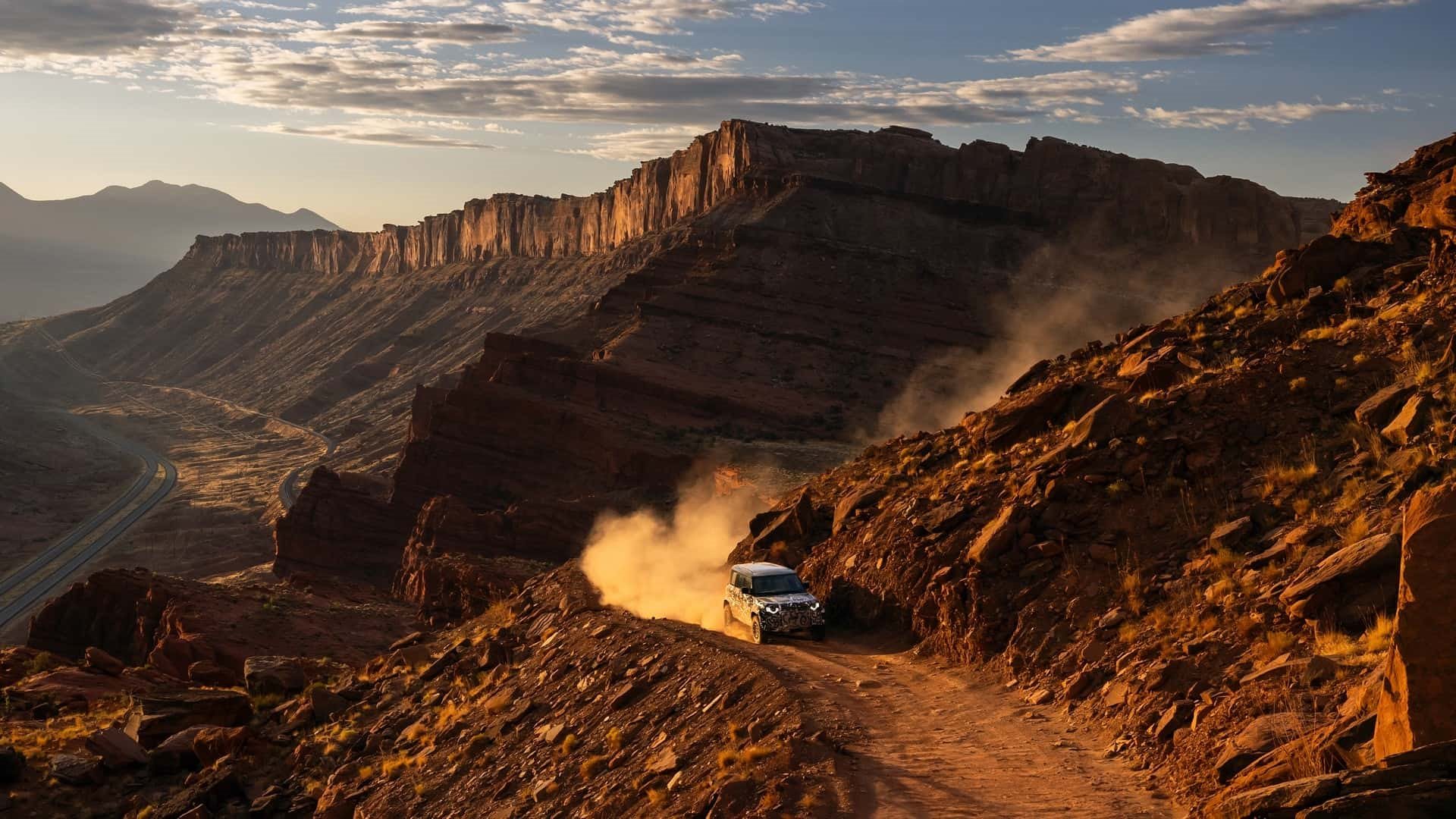 VEM AÍ O LAND ROVER DEFENDER MAIS POTENTE DA HISTÓRIA, foto 2