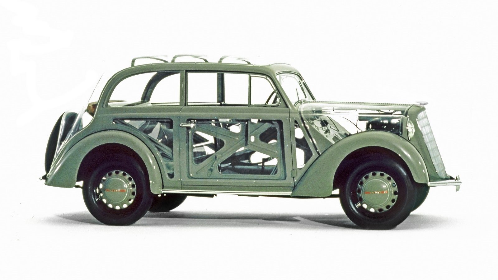 O PRIMEIRO VEÍCULO FABRICADO EM RÜSSELSHEIM: OPEL PATENTMOTORWAGEN SYSTEM LUTZMANN, foto 15