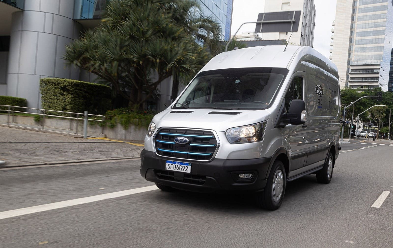 FORD E-TRANSIT MOSTRA QUE A ELETRIFICAÇÃO DA FROTA É UM BOM NEGÓCIO, foto 1
