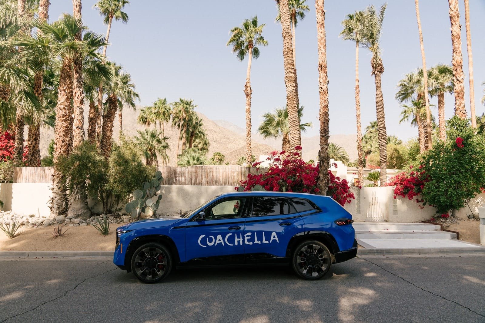 BMW XM APRESENTADO COM PINTURA EXCLUSIVA NO COACHELLA 2024, foto 11