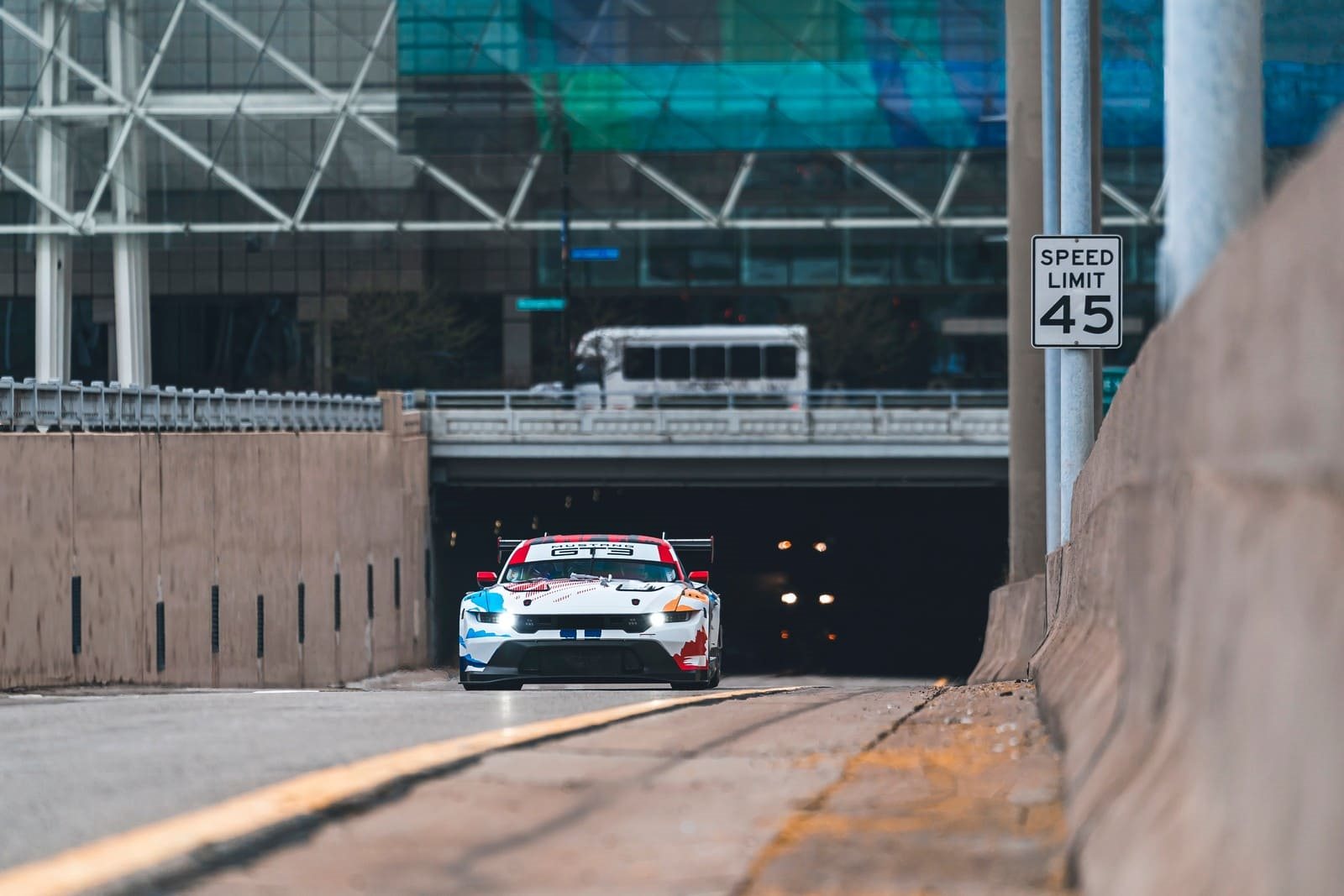 NOVO FORD MUSTANG GT3 PRESTA HOMENAGEM AOS CAMPEÕES DO PASSADO COM PINTURA ESPECIAL, foto 12