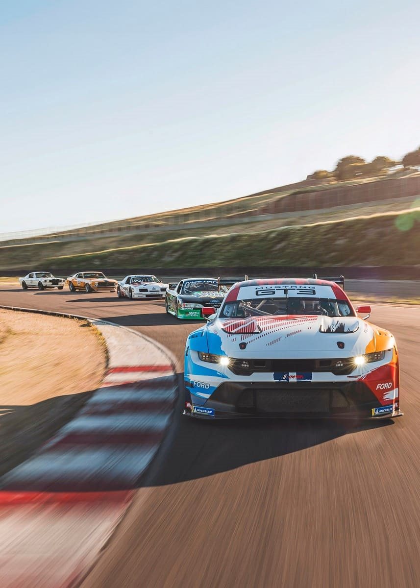 NOVO FORD MUSTANG GT3 PRESTA HOMENAGEM AOS CAMPEÕES DO PASSADO COM PINTURA ESPECIAL, foto 17