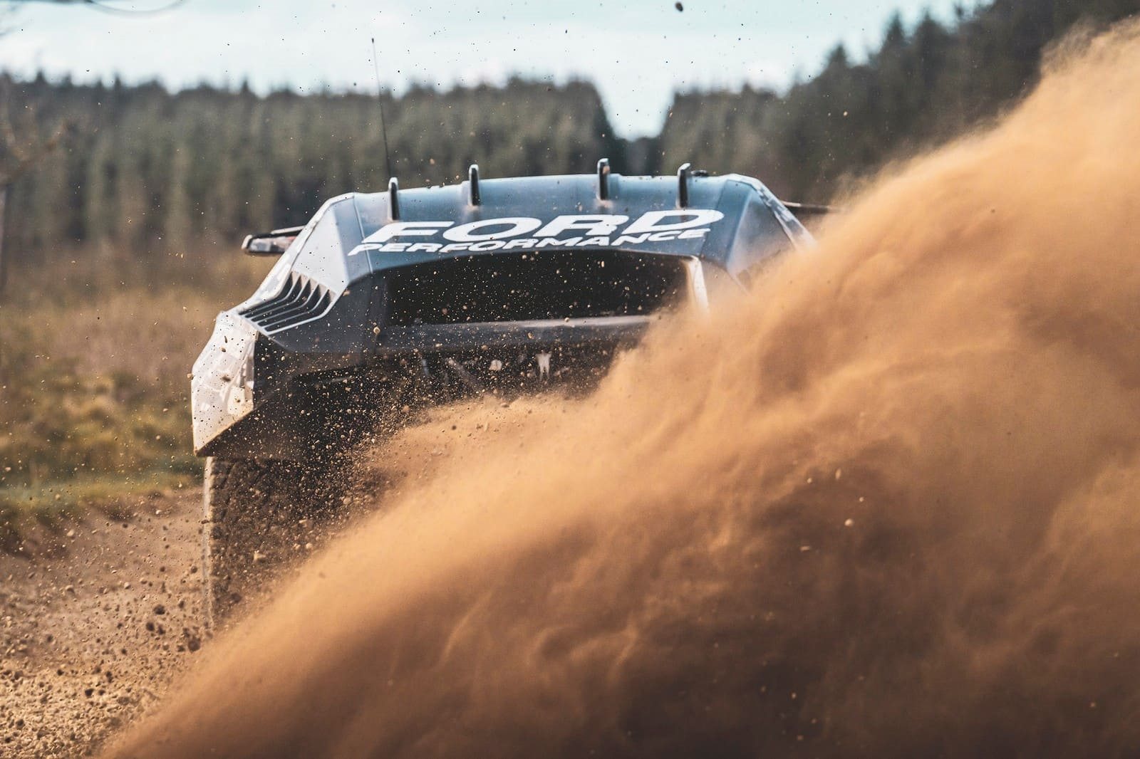 FORD ANUNCIA A ENTRADA NO RALLY DAKAR 2025 COM A PICK-UP RAPTOR, foto 1