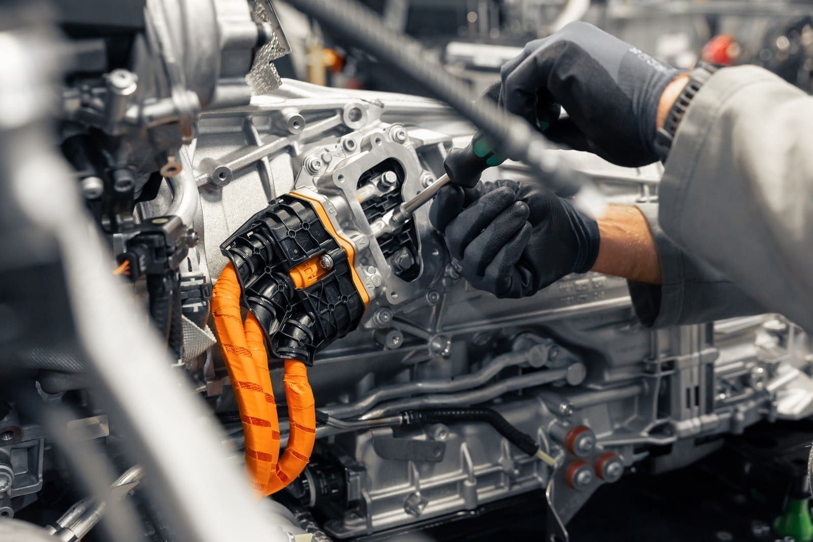 ULTRA PERFORMANCE HYBRID: ESTE É O NOME DO SUBSTITUTO DO MOTOR W12 DA BENTLEY, foto 5