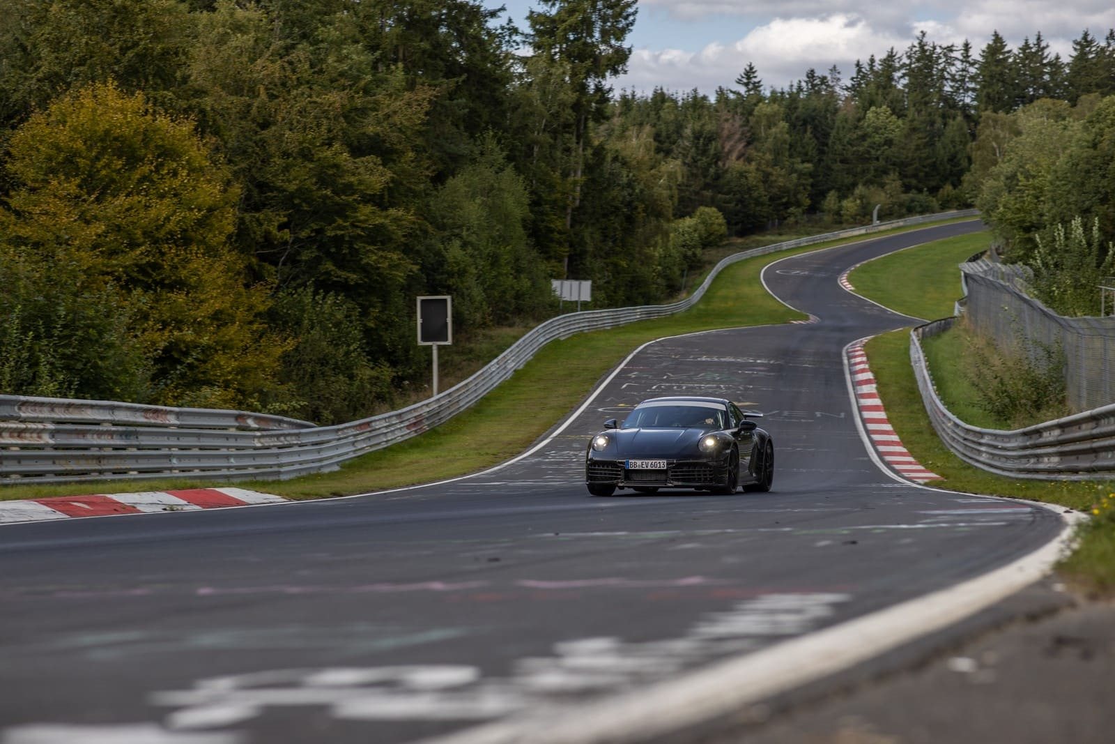 DESENVOLVIMENTO DO PRIMEIRO PORSCHE 911 COM SISTEMA HÍBRIDO É CONCLUÍDO COM SUCESSO, foto 11