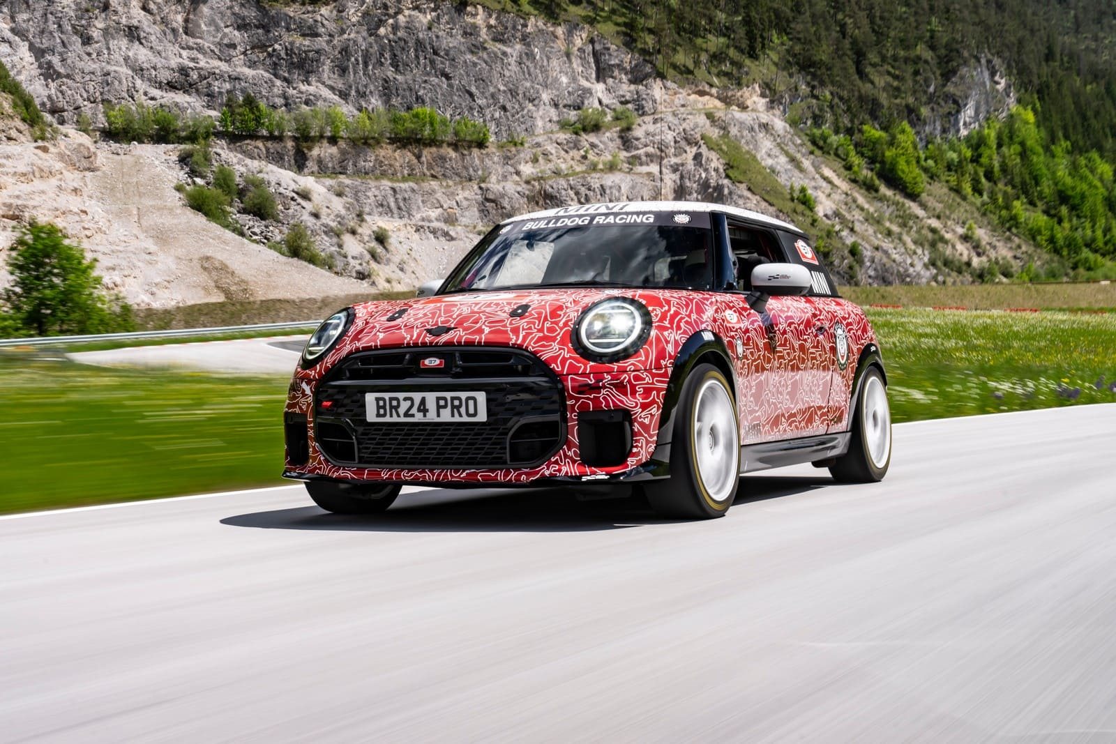 O TOTALMENTE NOVO MINI JOHN COOPER WORKS FARÁ SUA PRIMEIRA APARIÇÃO NAS 24 HORAS DE NÜRBURGRING ANTES DE SUA ESTREIA MUNDIAL, foto 17