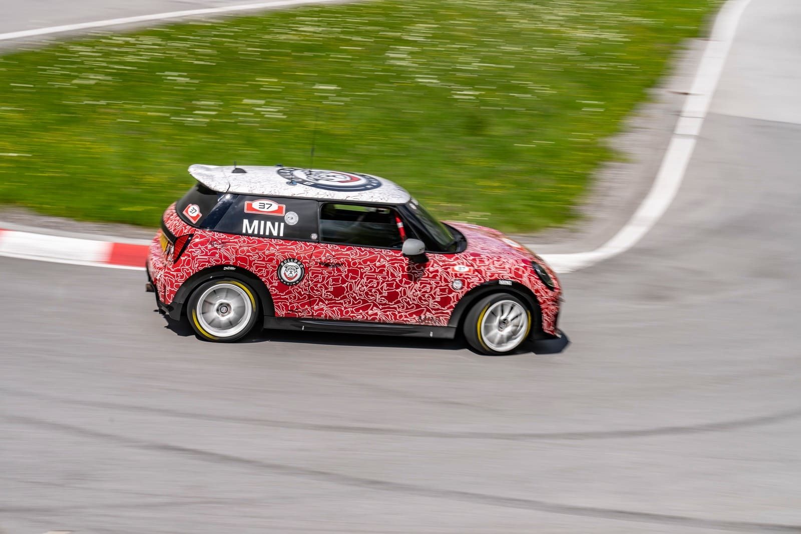 O TOTALMENTE NOVO MINI JOHN COOPER WORKS FARÁ SUA PRIMEIRA APARIÇÃO NAS 24 HORAS DE NÜRBURGRING ANTES DE SUA ESTREIA MUNDIAL, foto 27