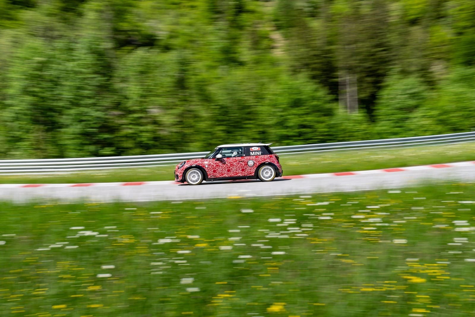 O TOTALMENTE NOVO MINI JOHN COOPER WORKS FARÁ SUA PRIMEIRA APARIÇÃO NAS 24 HORAS DE NÜRBURGRING ANTES DE SUA ESTREIA MUNDIAL, foto 35