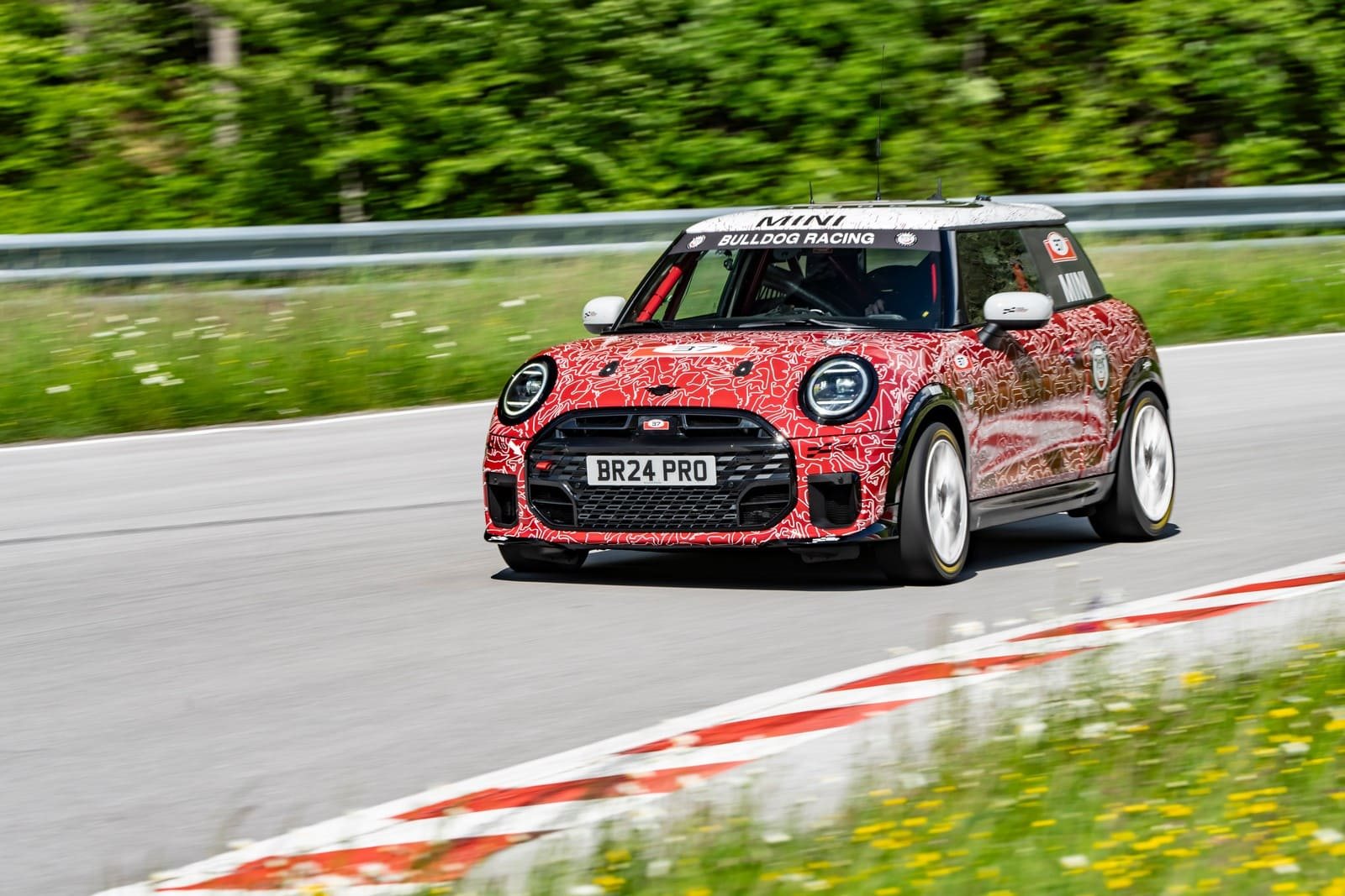 O TOTALMENTE NOVO MINI JOHN COOPER WORKS FARÁ SUA PRIMEIRA APARIÇÃO NAS 24 HORAS DE NÜRBURGRING ANTES DE SUA ESTREIA MUNDIAL, foto 38