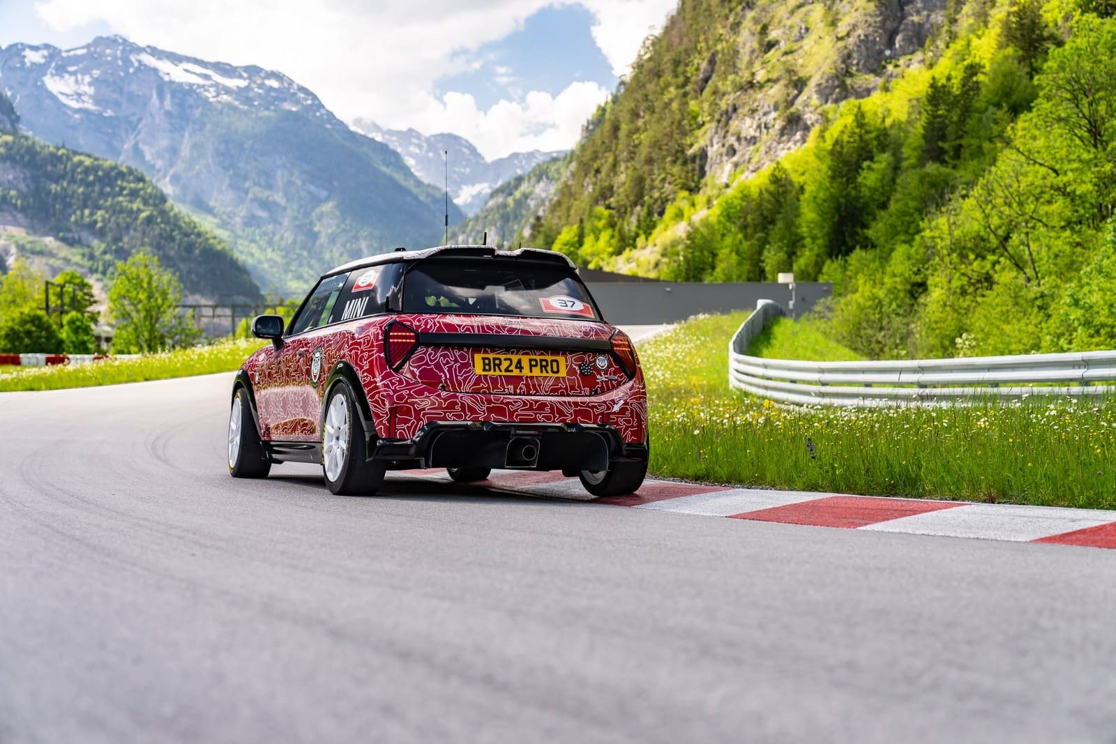 O TOTALMENTE NOVO MINI JOHN COOPER WORKS FARÁ SUA PRIMEIRA APARIÇÃO NAS 24 HORAS DE NÜRBURGRING ANTES DE SUA ESTREIA MUNDIAL, foto 42