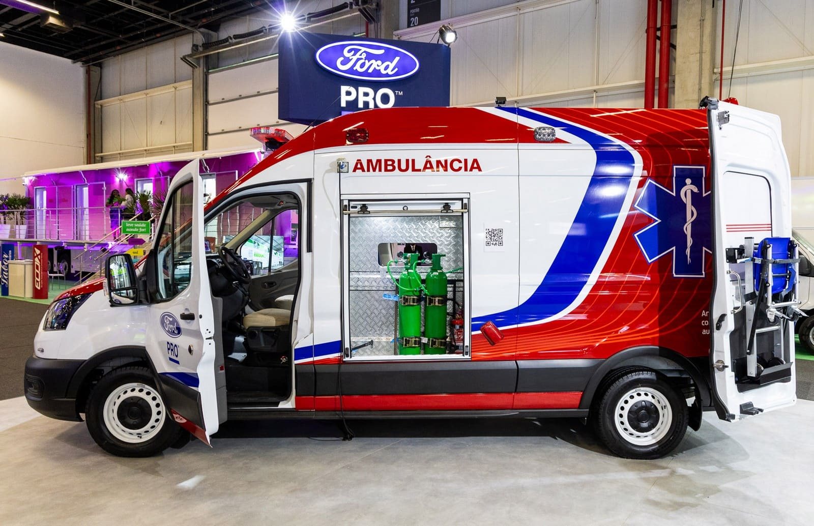 FORD PRO EXIBE TRANSIT AUTOMÁTICA AMBULÂNCIA NA FEIRA HOSPITALAR 2024, foto 2