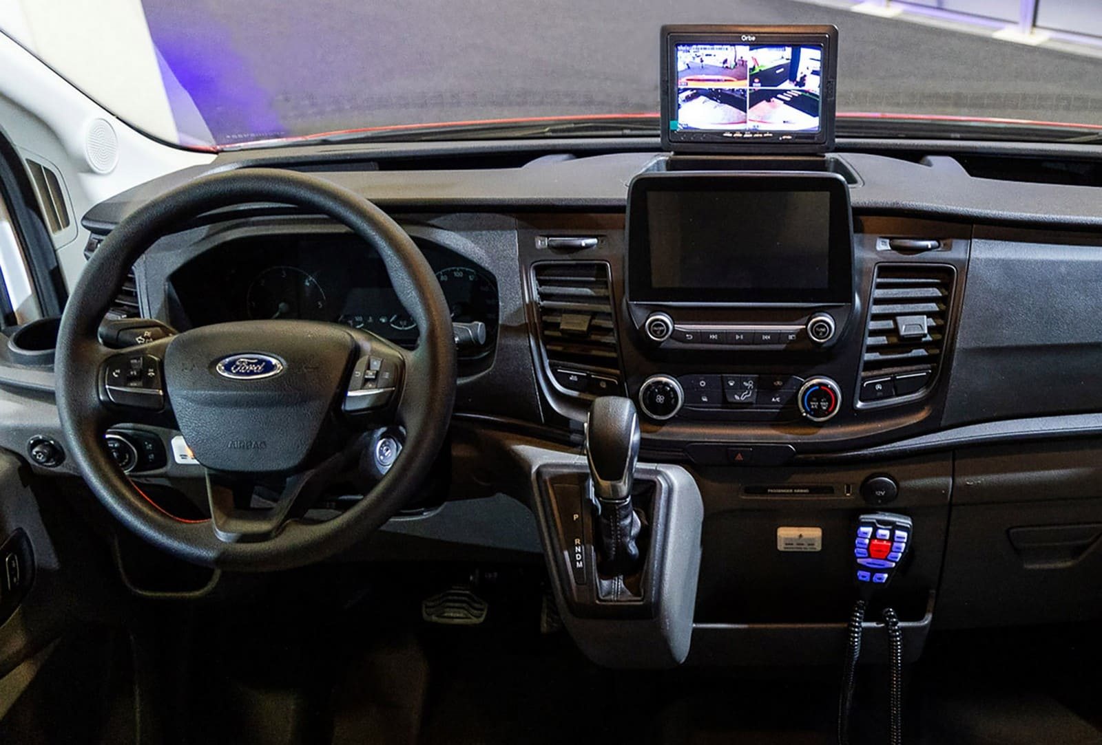 FORD PRO EXIBE TRANSIT AUTOMÁTICA AMBULÂNCIA NA FEIRA HOSPITALAR 2024, foto 4