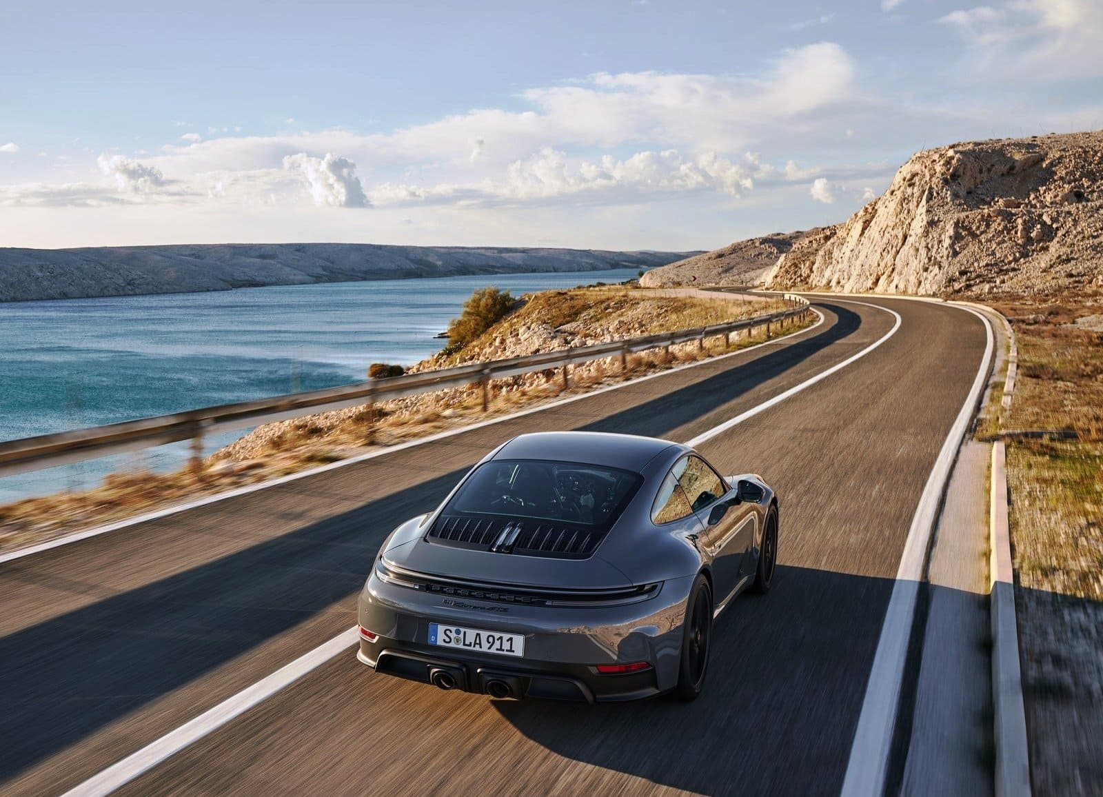 NOVOS PORSCHE 911 CARRERA GTS E 911 CARRERA: T-HYBRID APRIMORA SIGNIFICATIVAMENTE O DESEMPENHO, foto 15