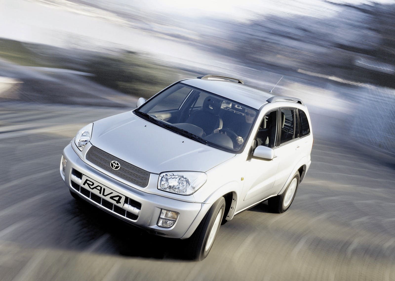 TOYOTA RAV4 CELEBRA 30 ANOS SENDO A REFERÊNCIA DO SEGMENTO SUV, foto 3