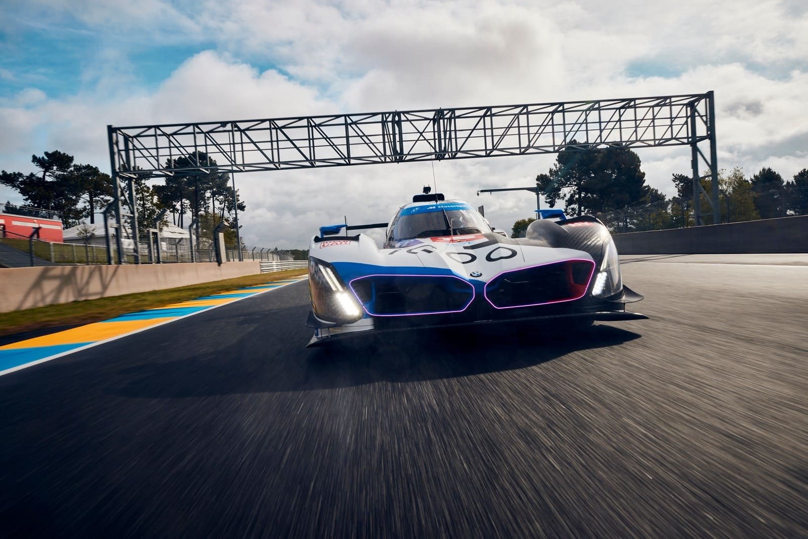 24H LE MANS: BMW M MOTORSPORT RETORNA À CLASSE SUPERIOR APÓS 25 ANOS COM O BMW M HYBRID V8, foto 53